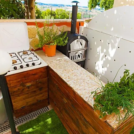 Eden Lilli Bed & Breakfast