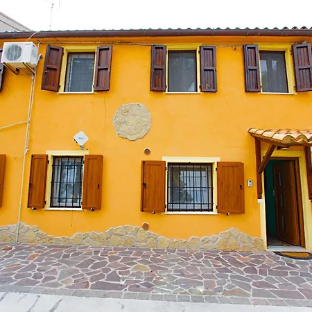 Eden Lilli Bed & Breakfast