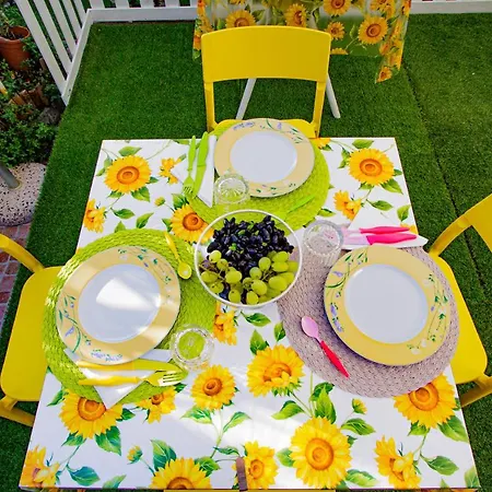 Eden Lilli Bed & Breakfast