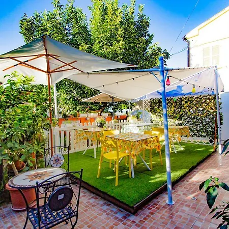 Eden Lilli Bed & Breakfast