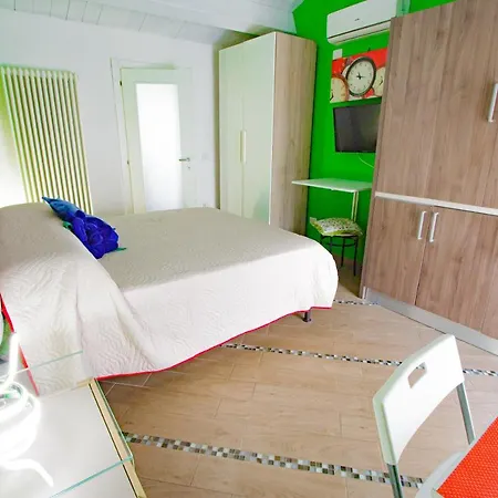 Eden Lilli Bed & Breakfast