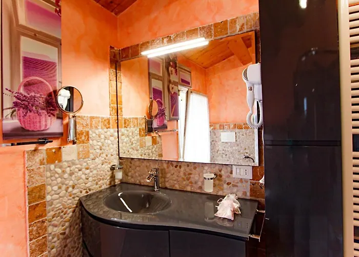 Eden Lilli Bed & Breakfast 4*