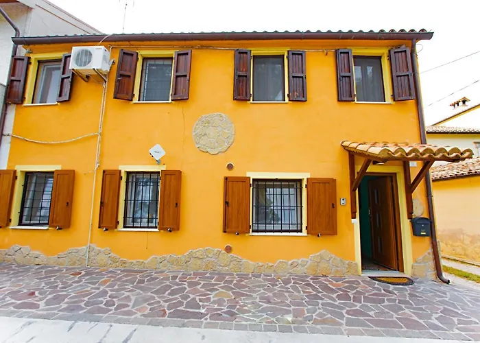 Eden Lilli Bed & Breakfast