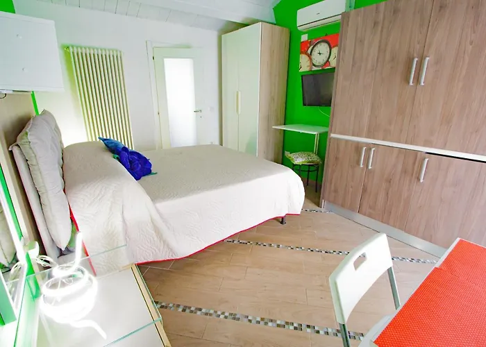 Eden Lilli Bed & Breakfast